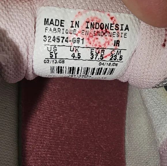E New w/ o tags Rose pink Nike hiking ndestrukt grey sz 5Y