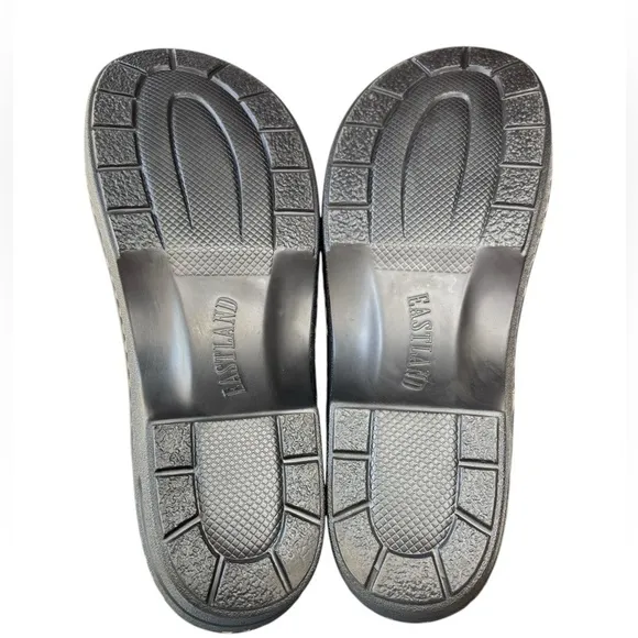Eastland Kelsey Clog Slip On Loafer Casual Shoe Size 11 Round Toe 3334NEW NWOB