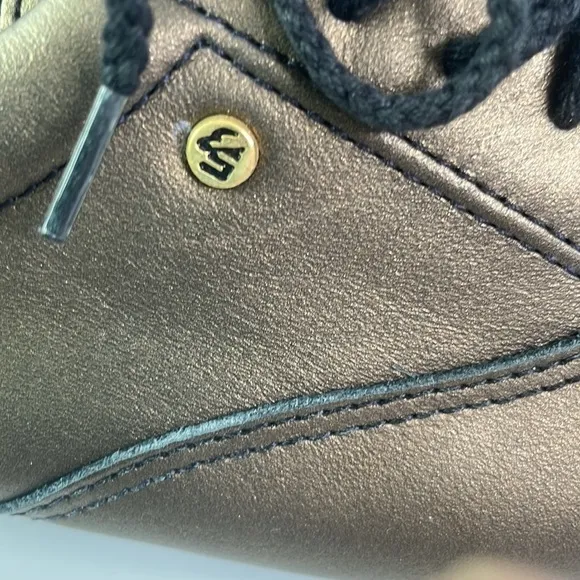 Easy Spirit Motion Women's Leather Oxford Sneakers NEW IN BOX Size 8