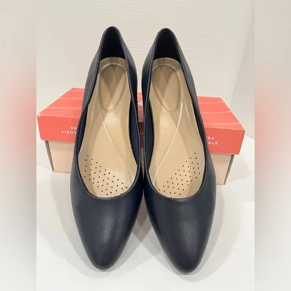 Easy Spirit Womens Caldise Pointed Toe Block Heel Pumps. 10M. Dark Blue