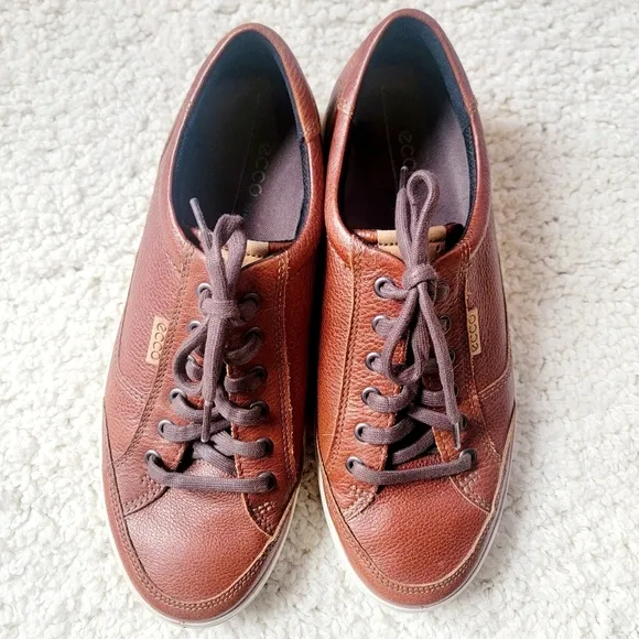 ECCO Brown Leather Sneakers Size 8