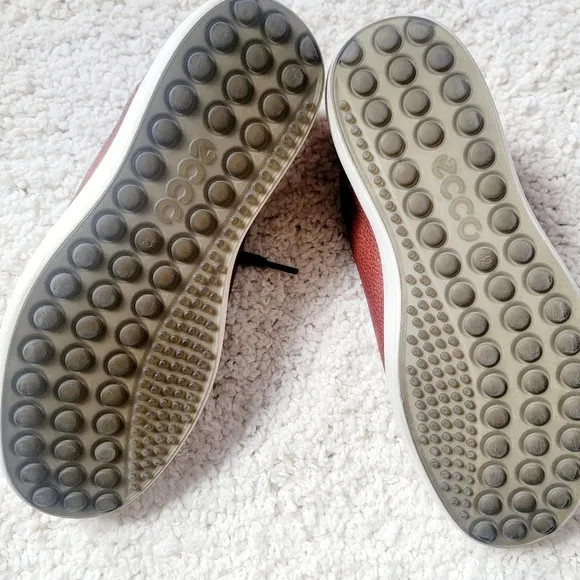 ECCO Brown Leather Sneakers Size 8