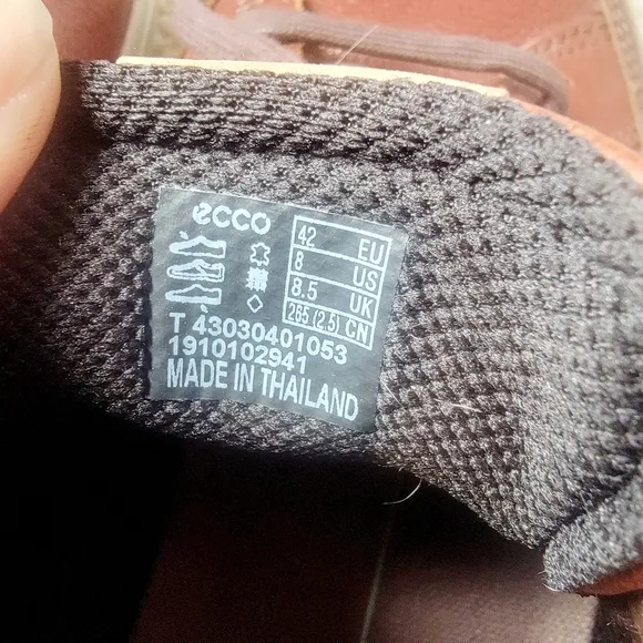 ECCO Brown Leather Sneakers Size 8