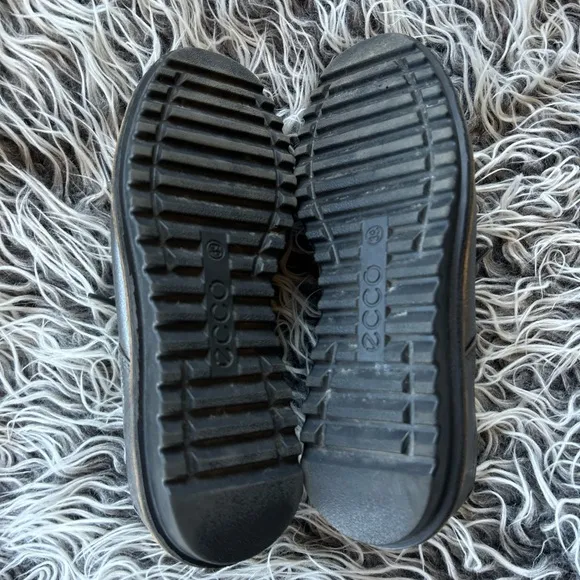 ECCO Pewter Leather Comfort Casual Sneaker Shoes Women Size 8.5 39.
