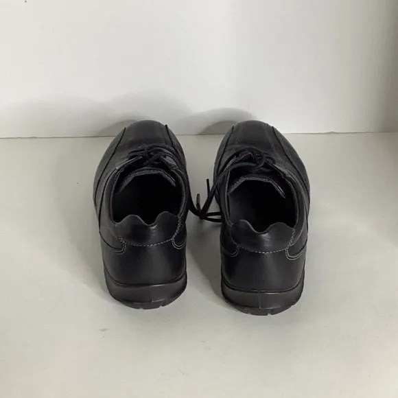 ECCO Women’s Black Leather Arch Support Lace Up Sneakers Shoes Size  39 (8/8.5)