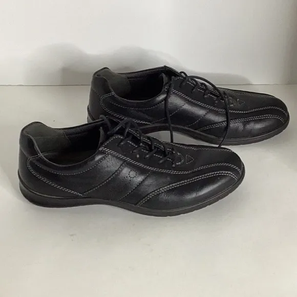 ECCO Women’s Black Leather Arch Support Lace Up Sneakers Shoes Size  39 (8/8.5)