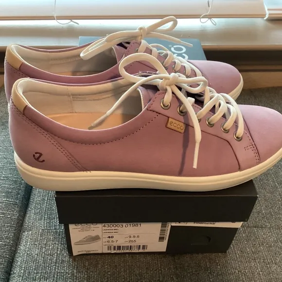 Ecco Women's Soft 7 Sneakers, size 9