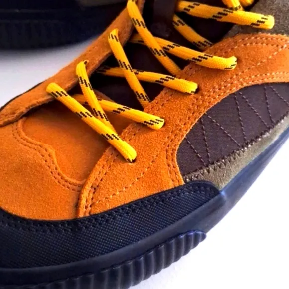 Element sneakers sued, rubber sole, with pull strip in the back NEW!!!