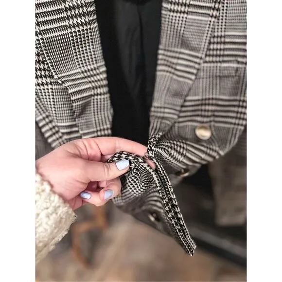 Elie Tahari Blazer