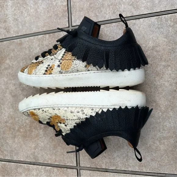 Esseutesse fringe sneakers