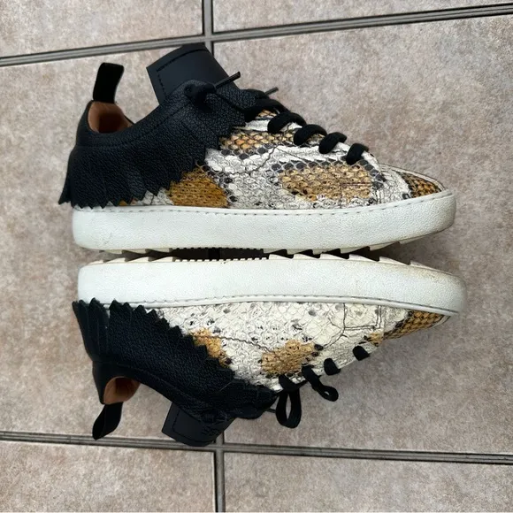 Esseutesse fringe sneakers
