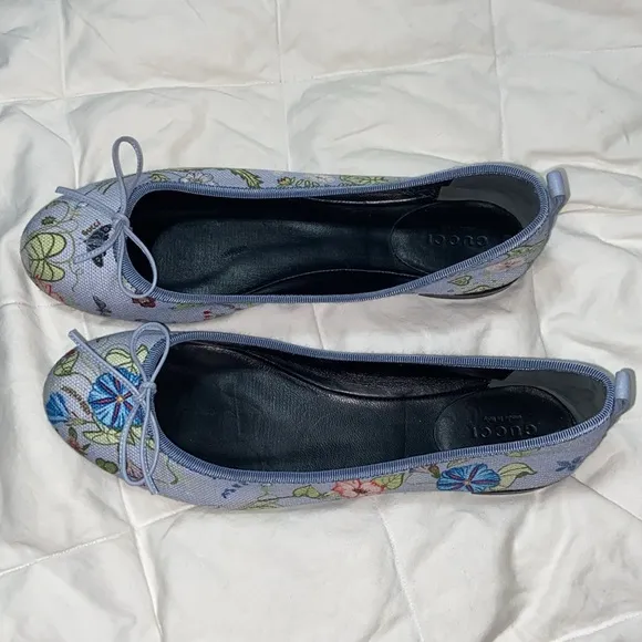 EUC Gucci womens shoes ballet flats floral print bow