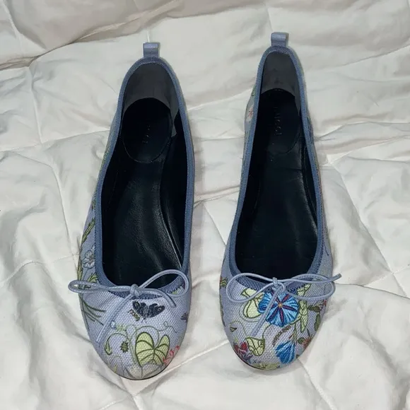 EUC Gucci womens shoes ballet flats floral print bow