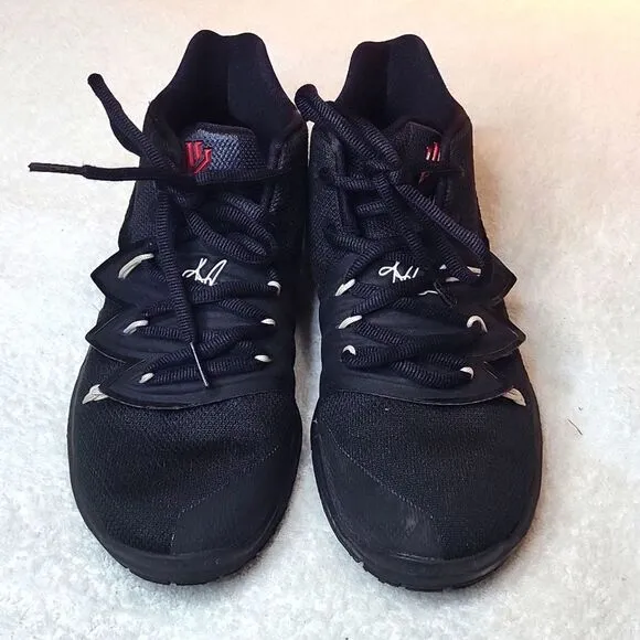 EUC Nike Kyrie 5 GS AQ2456-016 Black-Red Basketball Shoes Youth Size 5Y