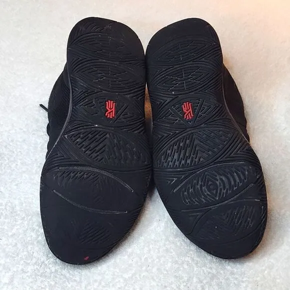 EUC Nike Kyrie 5 GS AQ2456-016 Black-Red Basketball Shoes Youth Size 5Y