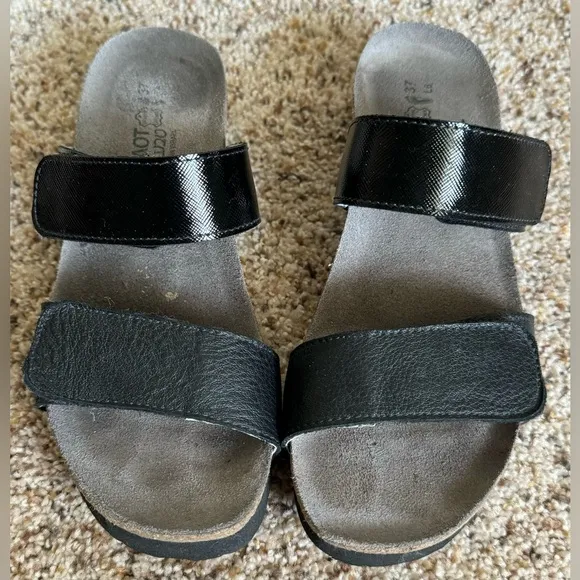 EUC/VGUC Size 37 (US L 6) Naot Black Althea Slide Sandal