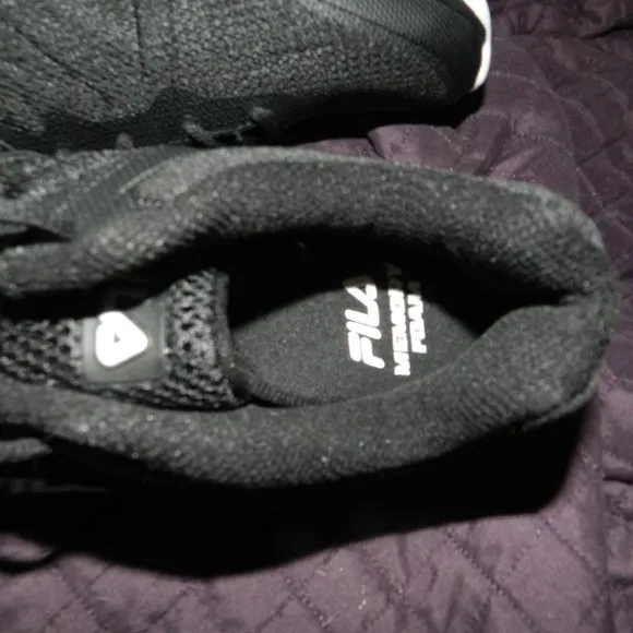 Fila Men's Breathable Knit Athletic Sneakers  Black NWT