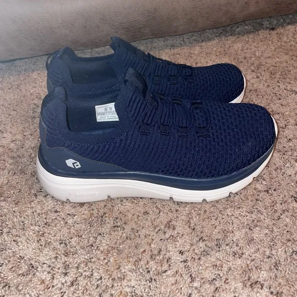 Fitville Men's 8.5 Extra Wide Slip-On Shoes with Hands Free Arch Support Navy