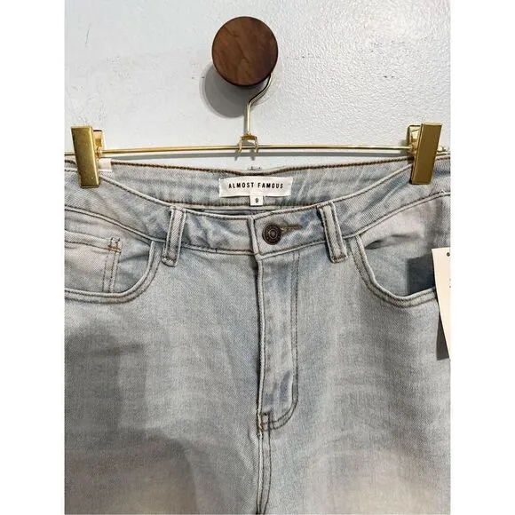 Francesca’s Almost Famous NWT Jeans