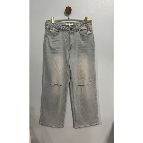 Francesca’s Almost Famous NWT Jeans