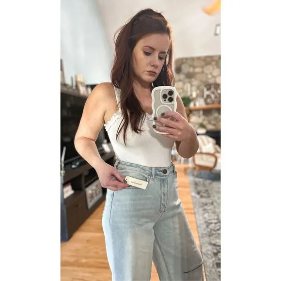 Francesca’s Almost Famous NWT Jeans