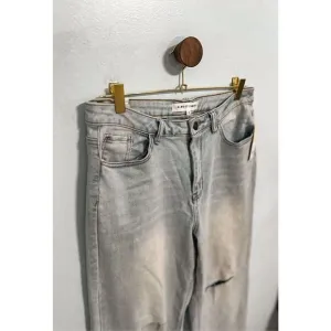 Francesca’s Almost Famous NWT Jeans