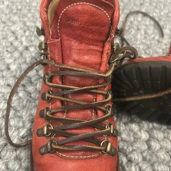 Frye Archie Hiking Red Leather Boots Women Size 7B
