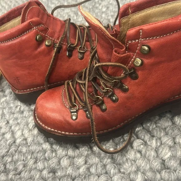 Frye Archie Hiking Red Leather Boots Women Size 7B