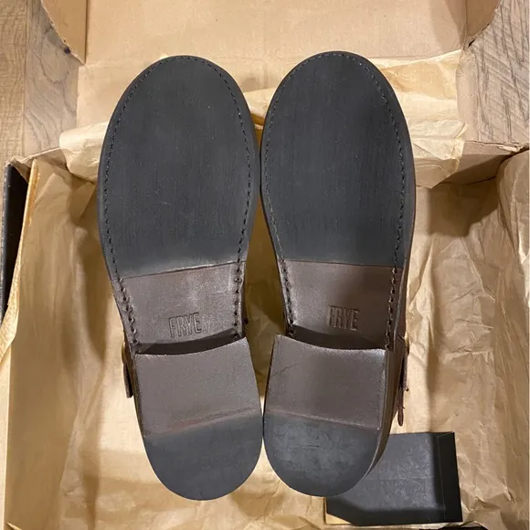 Frye VICKY Dark Brown Short Ankle Cowboy Boots Bootie Shoes Flats 7.5 NEW
