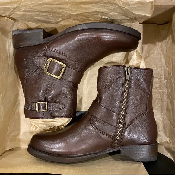 Frye VICKY Dark Brown Short Ankle Cowboy Boots Bootie Shoes Flats 7.5 NEW