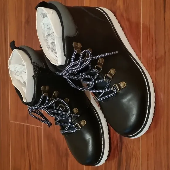 GAP Kids Hiking Boots Black Size 3
