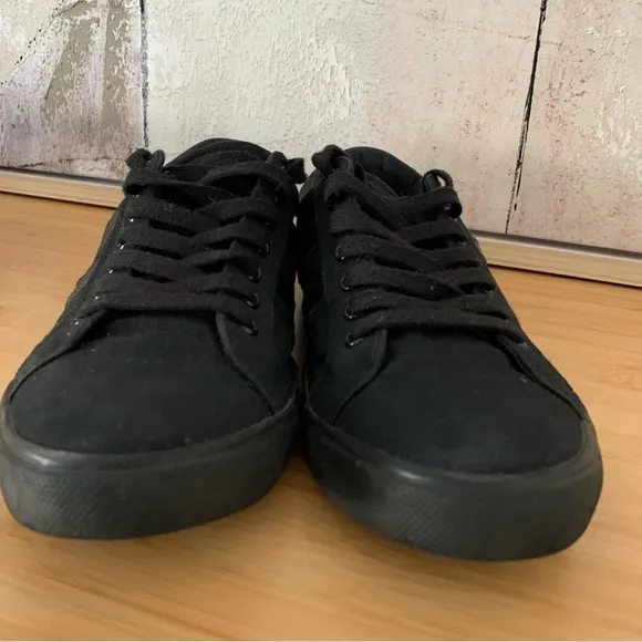 Gola Vegan Classics Men's Varsity Sneakers Size 8
