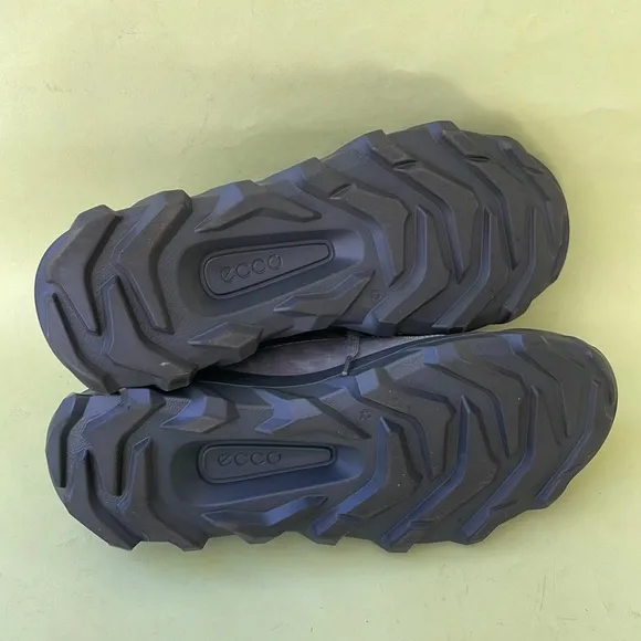 Gray Ecco/mx leather/textile shoes in original box