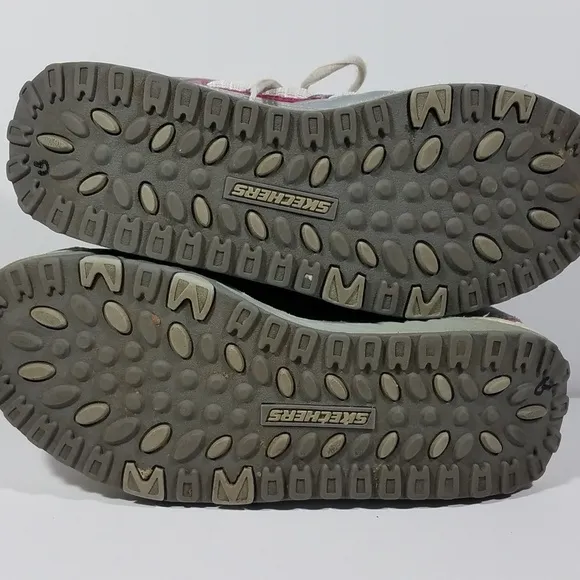 gray pink &amp; white Skechers ShapeUps size 9