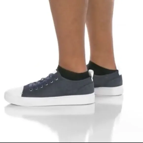 GREATS Men’s Wilson Sneakers in the Size 9.5M in Blue Recycled Denim