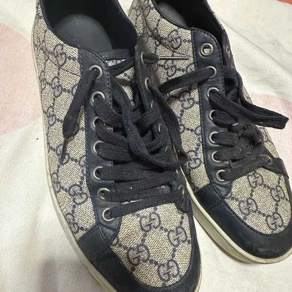 GUCCI Beige/navy Blue Gg Supreme Canvas And Leather Low Top Sneaker Size 38.5