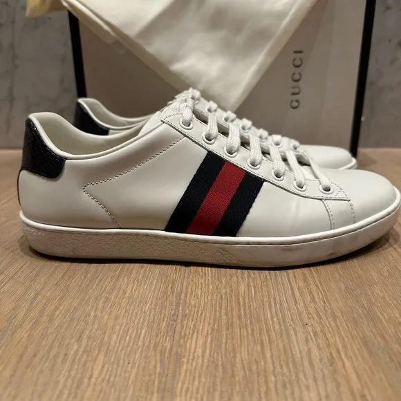 Gucci White Leather with Blue and Red Stripe Sneakers