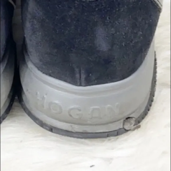 HOGAN Interactive Sneakers size 8.5