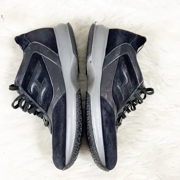 HOGAN Interactive Sneakers size 8.5