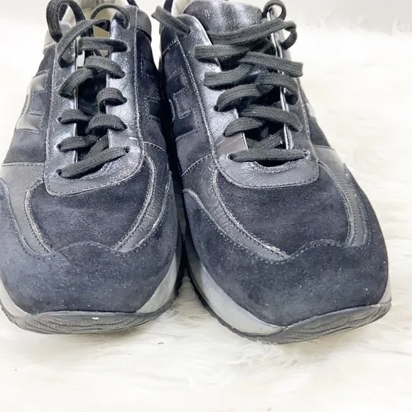 HOGAN Interactive Sneakers size 8.5