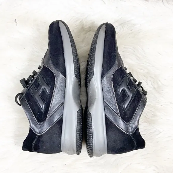 HOGAN Interactive Sneakers size 8.5
