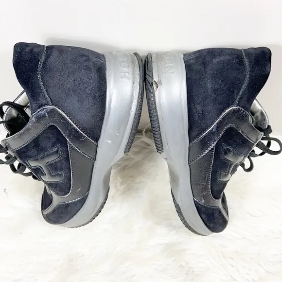 HOGAN Interactive Sneakers size 8.5