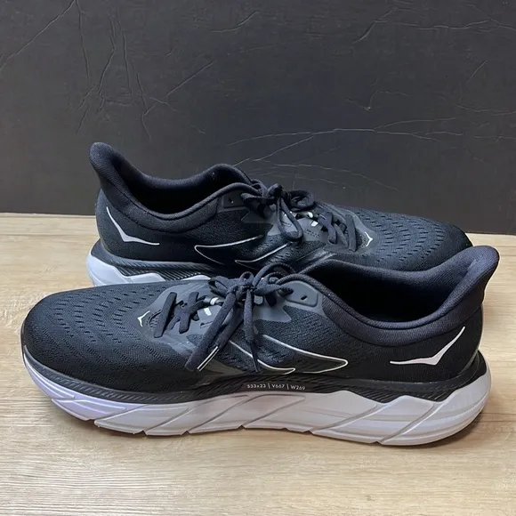 Hoka Mens Arahi 5 SIZE 14 2 E US, SIZE 13.5 UK