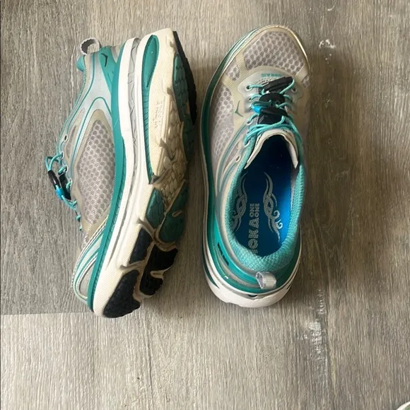HOKA ONE ONE Women's Bondi EVO Baltic/Hi Rise/White/Teal and Gray Athletic Shoes