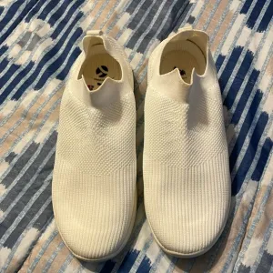 Hyperflex arch motion shoes white Sz 9 women's
