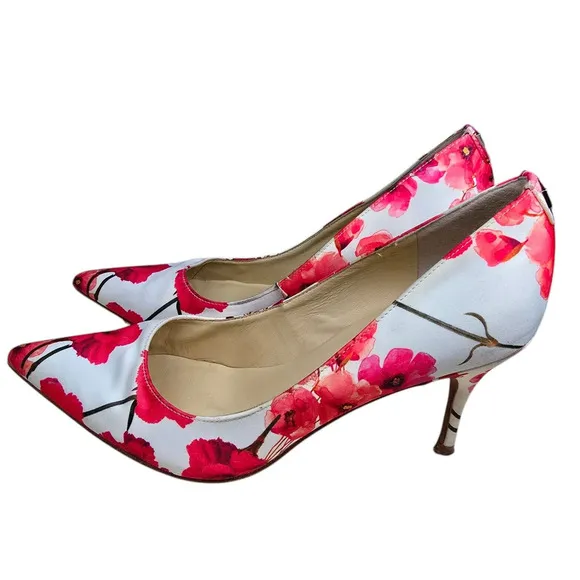 Ivanka Trump Heels Womens 7 Floral Pointy Toe Stiletto Work Boho Chic Cottage