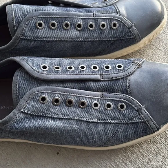John Varvatos USA Men’s Canvas and Leather Sneakers Size 8