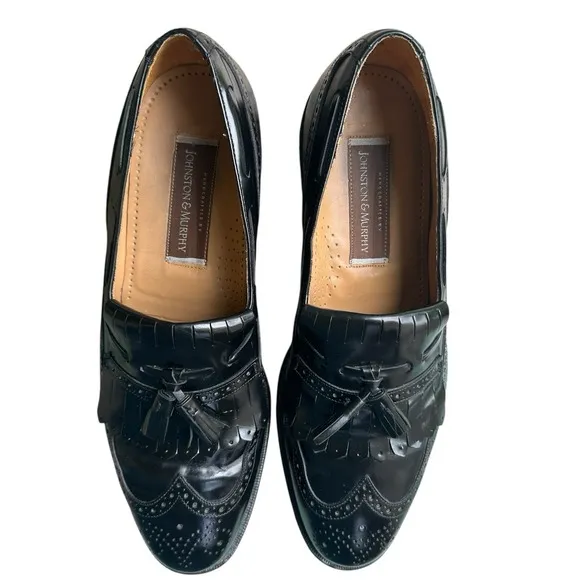 Johnston Murphy Dress Shoes Men's 10D Black Wing Tip Tassel   Kilted Loafer
