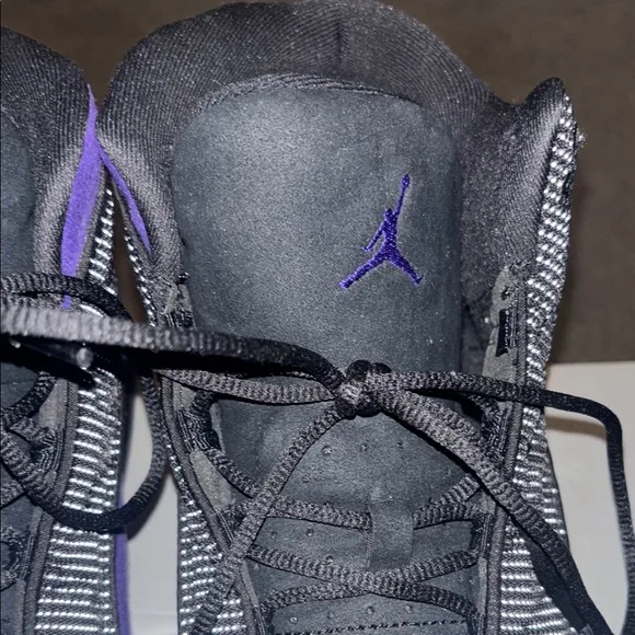 Jordan 13 Retro Men's Black and Purple Sneakers sz 15 used