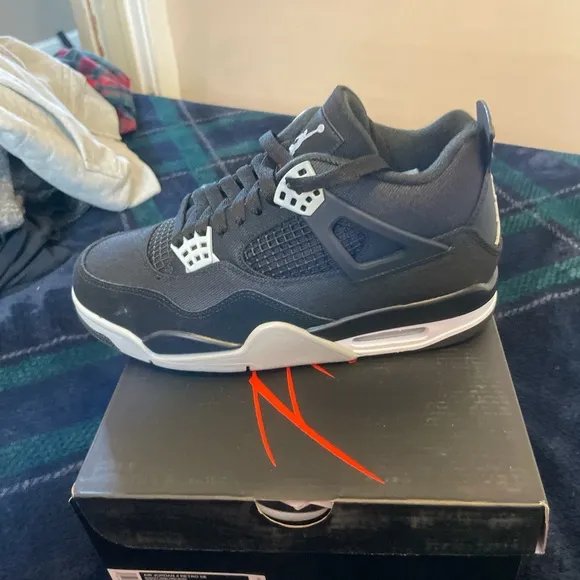 Jordan 4 black canvas size 8